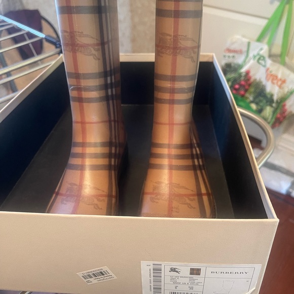 Burberry Beige and Black Checkered Boots - Picture 2 of 3